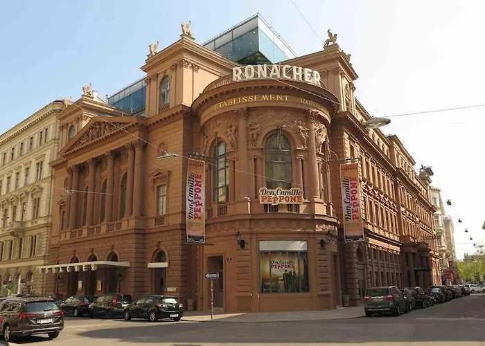 Heritage Chic - Center